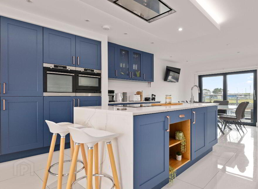 Apartment 4 Curran Gate 115 Causeway Street, Portrush, BT56 8RZ