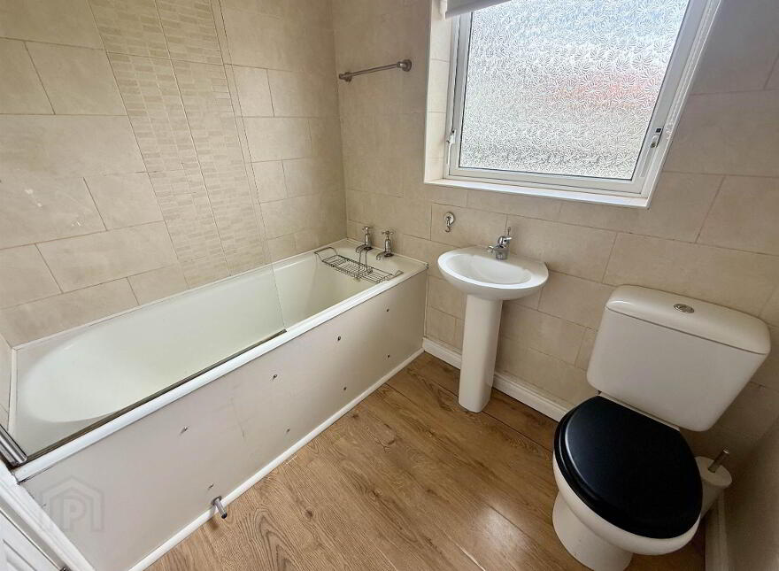 47 Brentwood Park, Castlereagh, Belfast, BT5 7LQ