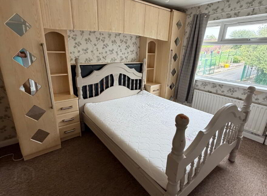 46 Fairway, Larne, BT40 2BG