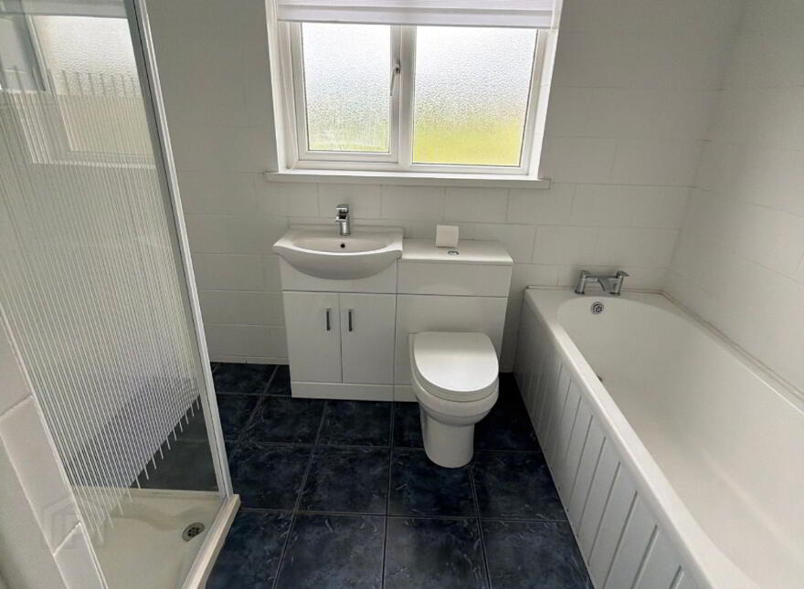 46 Fairway, Larne, BT40 2BG