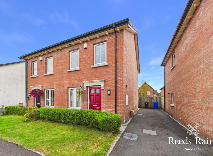 32 Blackwood Avenue, Newtownards, BT23 4XT photo