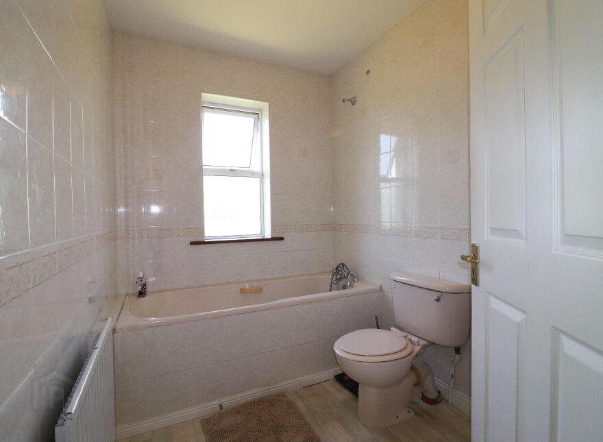 Crofton, Garrynatineel, Ballina, V94WEX4