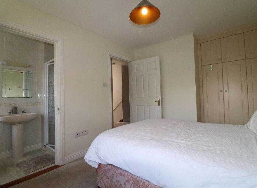 Crofton, Garrynatineel, Ballina, V94WEX4