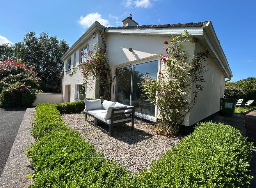 Crofton, Garrynatineel, Ballina, V94WEX4