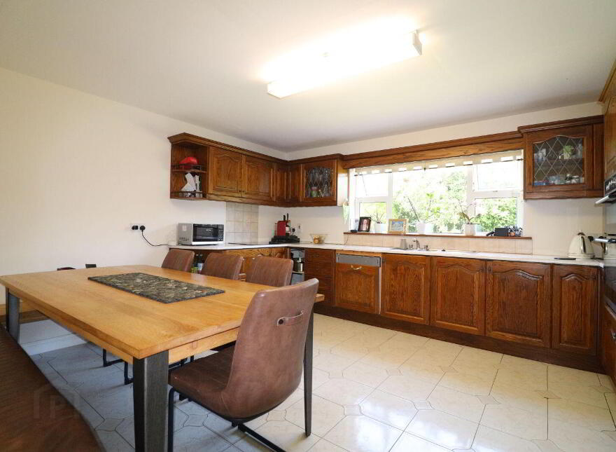 Crofton, Garrynatineel, Ballina, V94WEX4