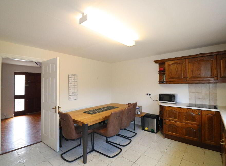 Crofton, Garrynatineel, Ballina, V94WEX4