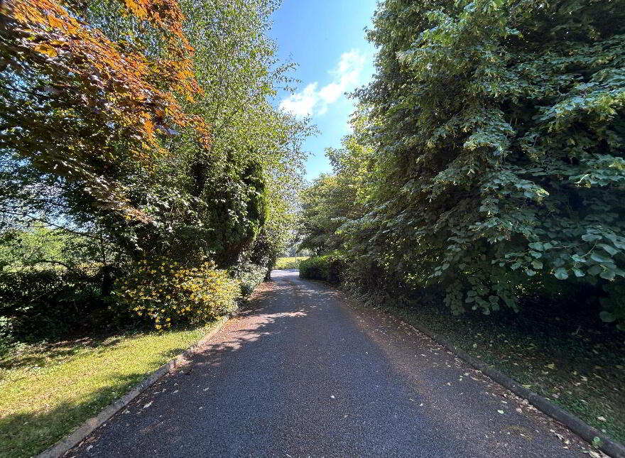 Crofton, Garrynatineel, Ballina, V94WEX4