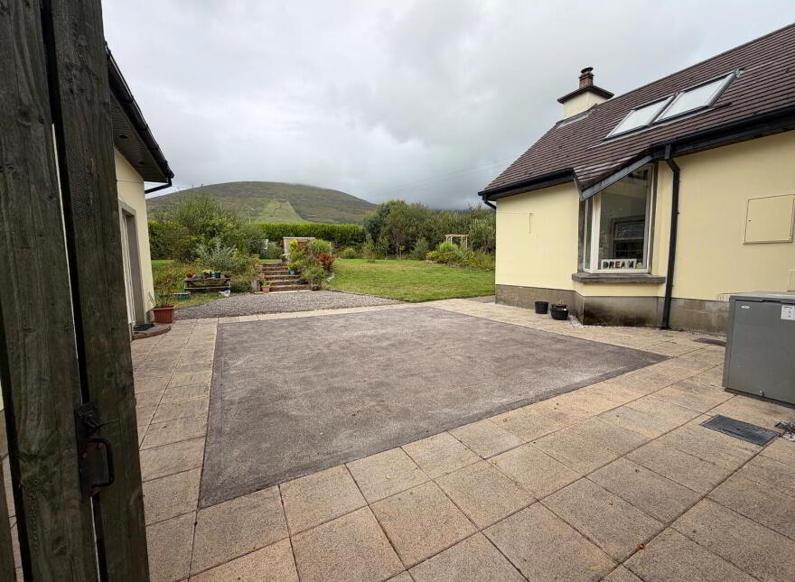 Ballyrishteen, Dingle, Lispole, V92TP64