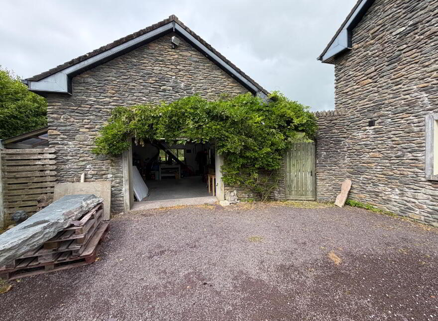 Ballyrishteen, Dingle, Lispole, V92TP64