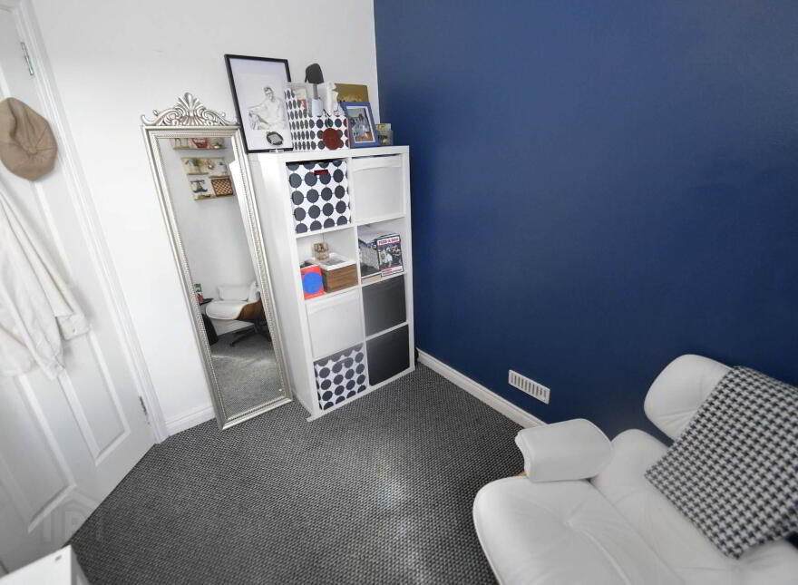 2 Clondara Parade, Falls Road, Belfast, BT12 6ES