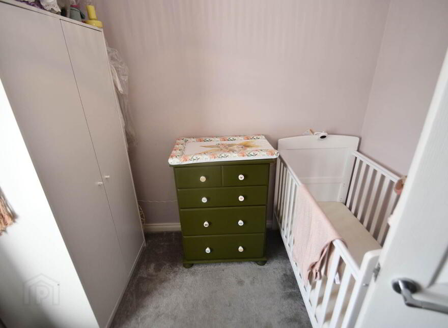 2 Clondara Parade, Falls Road, Belfast, BT12 6ES