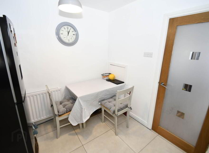 2 Clondara Parade, Falls Road, Belfast, BT12 6ES