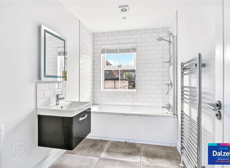 10 Ballantine Square, Lisburn, BT27 5FU