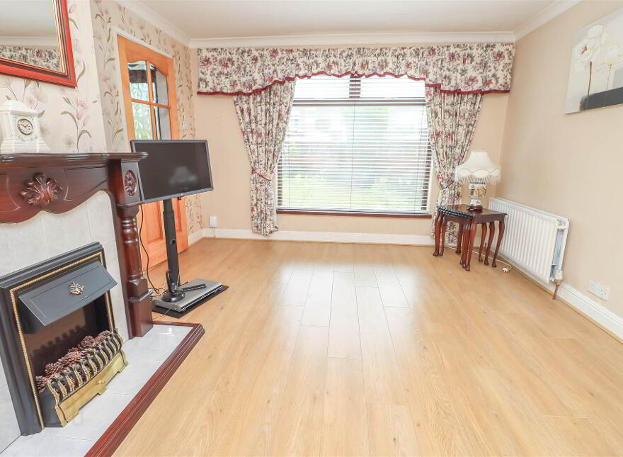 15 Lowland Avenue, Belfast, BT5 7BH