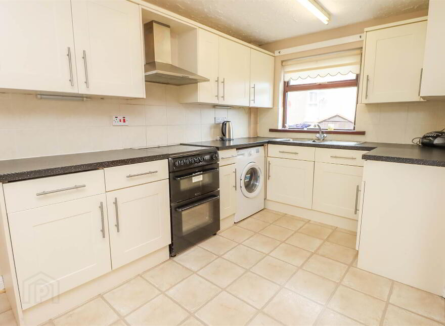 15 Lowland Avenue, Belfast, BT5 7BH