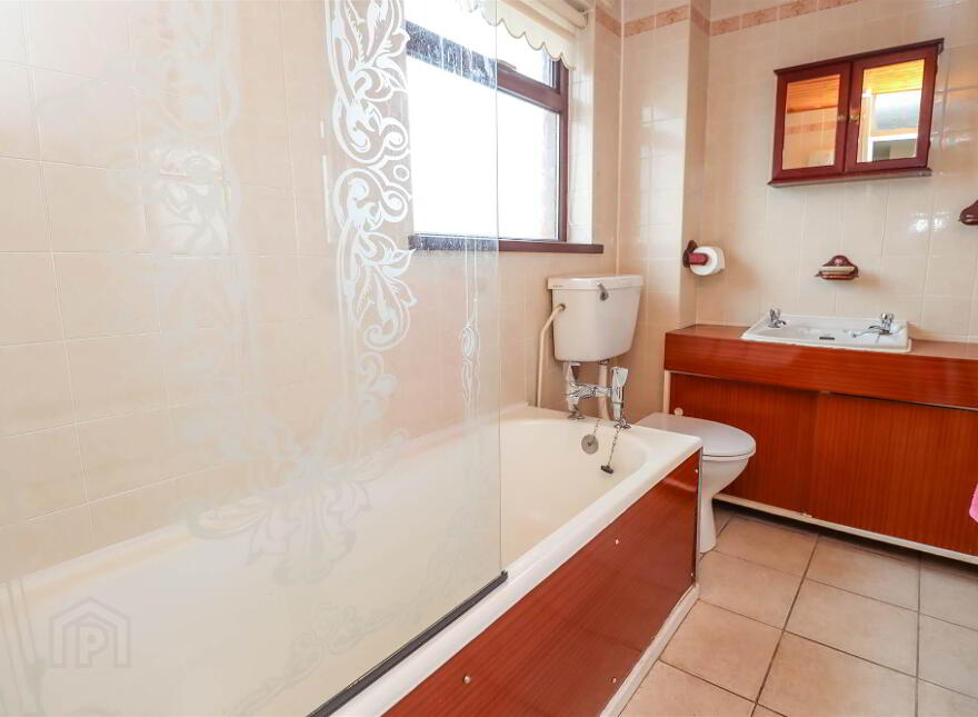 15 Lowland Avenue, Belfast, BT5 7BH