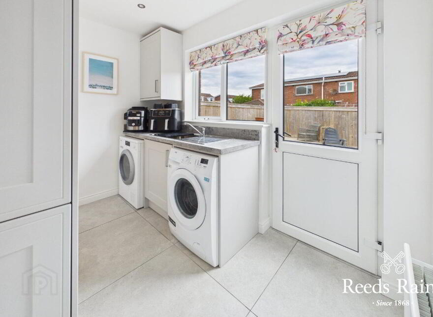 2 Dunkeld Close, Bangor, BT19 6RJ