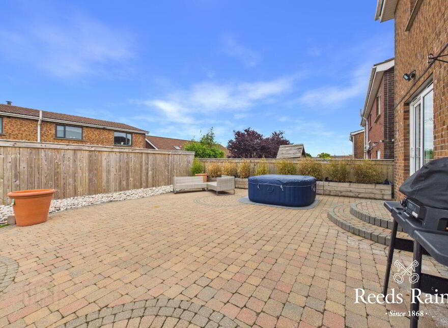 2 Dunkeld Close, Bangor, BT19 6RJ