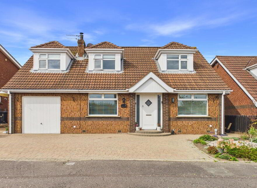 2 Dunkeld Close, Bangor, BT19 6RJ