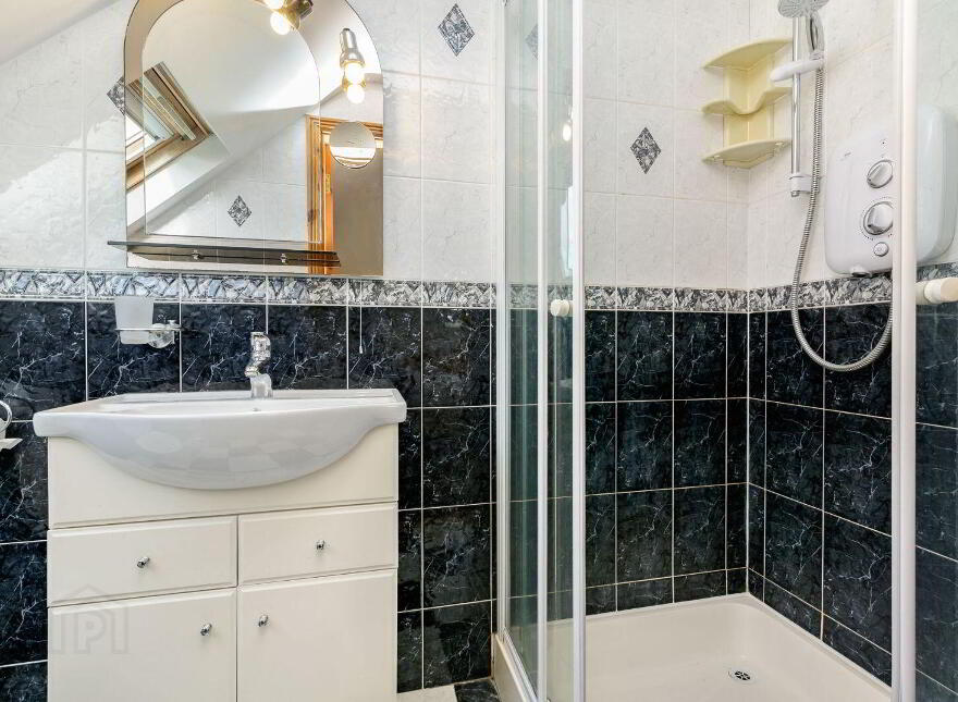 Oakfield, Carrowmore, Carrowmore, F91PX88