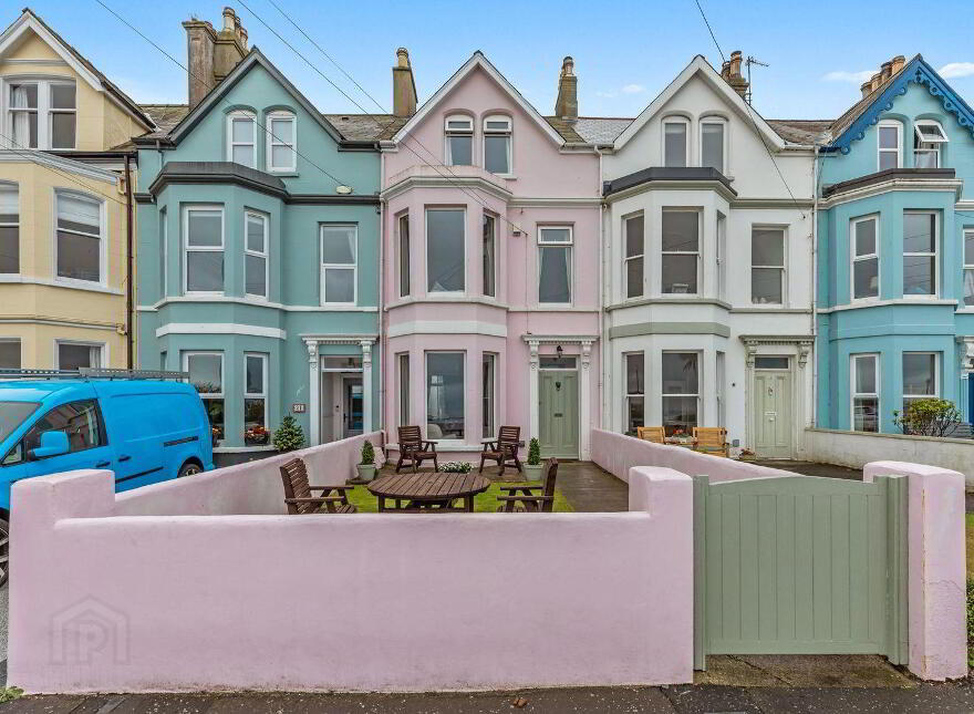 20 Ballyholme Esplanade, Bangor, BT20 5LZ