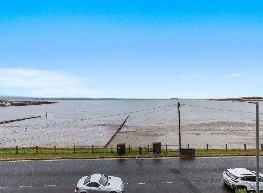 20 Ballyholme Esplanade, Bangor, BT20 5LZ