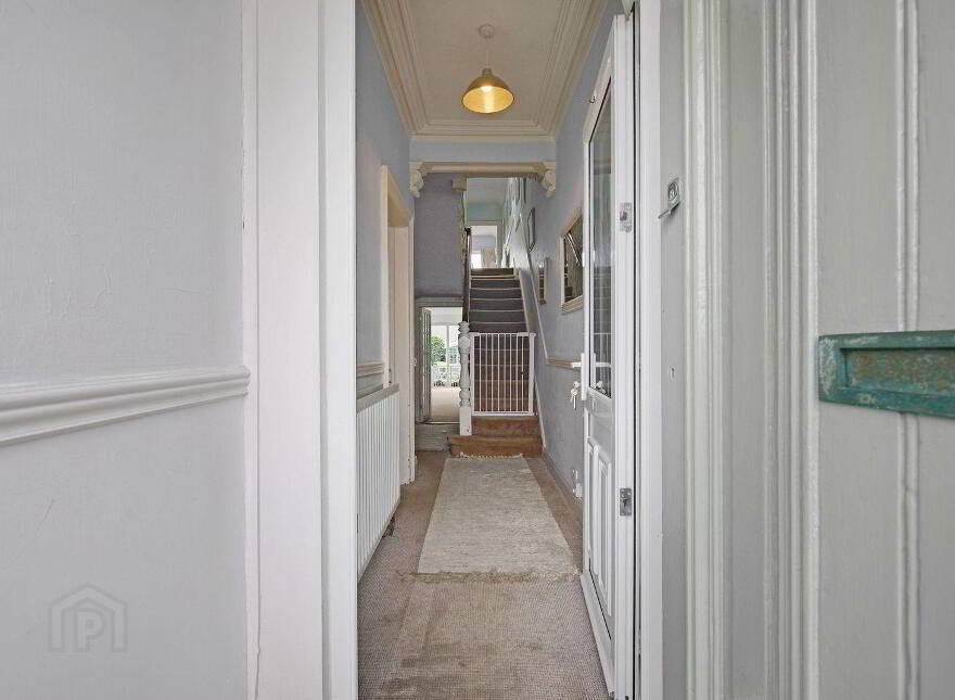 20 Ballyholme Esplanade, Bangor, BT20 5LZ