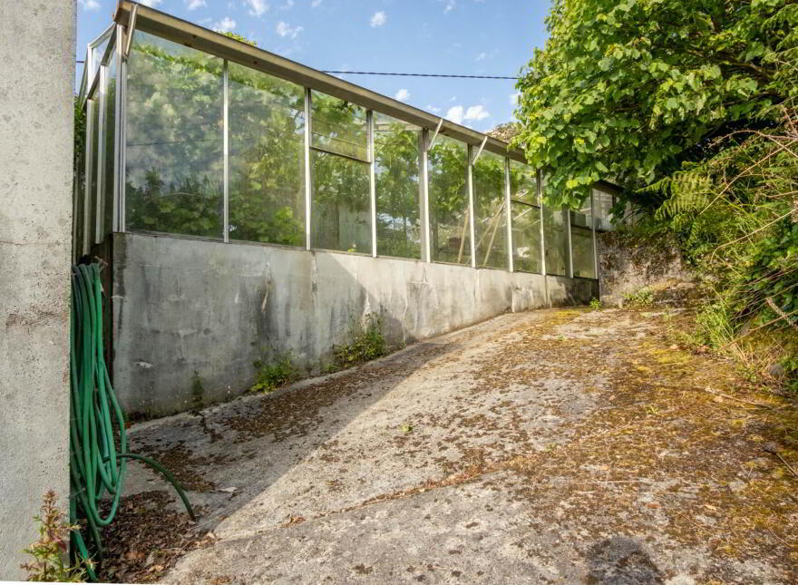 Inish Free, Ardnagrena, Ringarogy, Baltimore, P81VP70