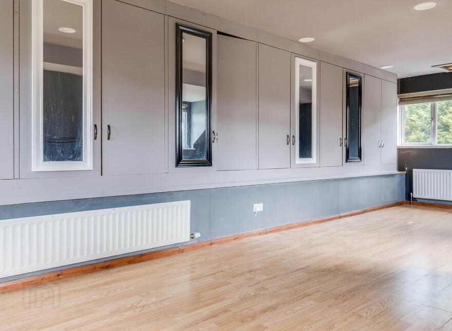 33 Lisglass Road, Ballyclare, BT39 9NW