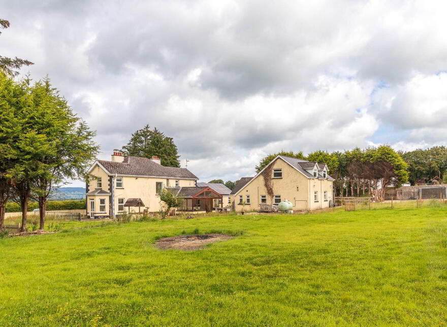 33 Lisglass Road, Ballyclare, BT39 9NW