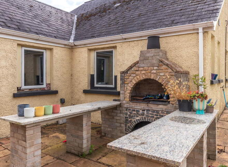 33 Lisglass Road, Ballyclare, BT39 9NW