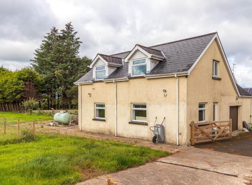 33 Lisglass Road, Ballyclare, BT39 9NW
