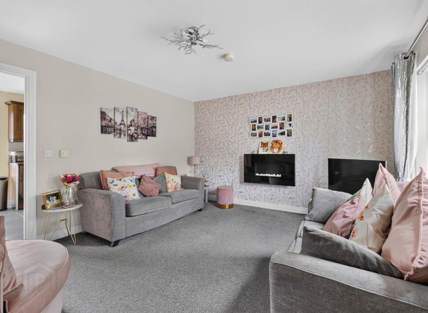 45 Sir Richard Wallace Road, Lisburn, BT28 3ZH