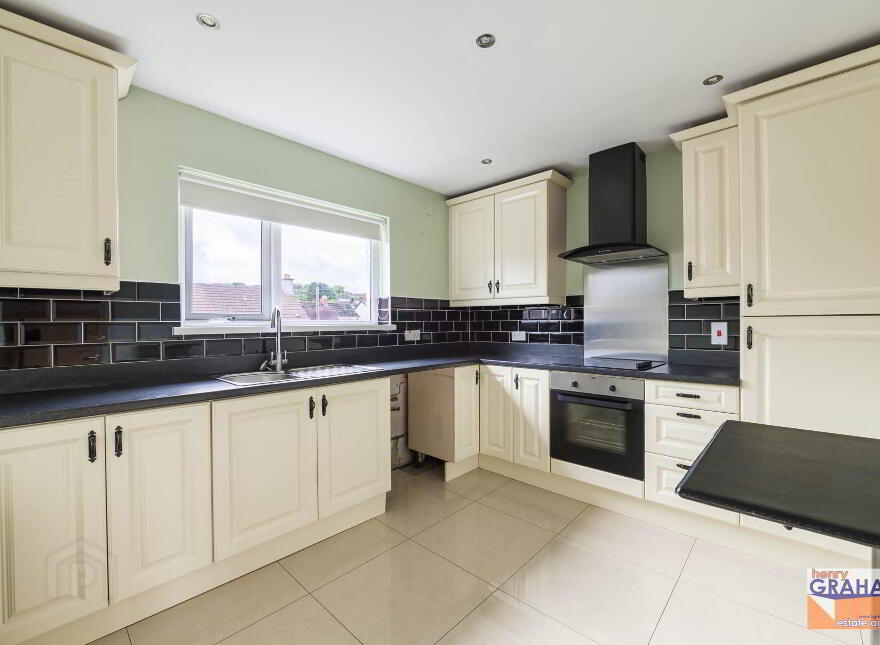 4 Hillview Park, Lambeg, Lisburn, BT27 4PA