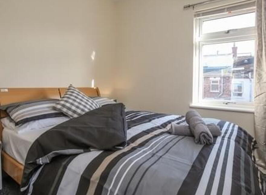 30 Runnymede Parade, Tates Avenue, Belfast South, Belfast, BT12 6NF