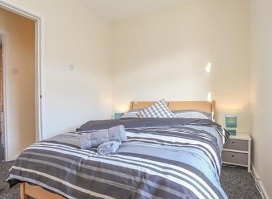 30 Runnymede Parade, Tates Avenue, Belfast South, Belfast, BT12 6NF