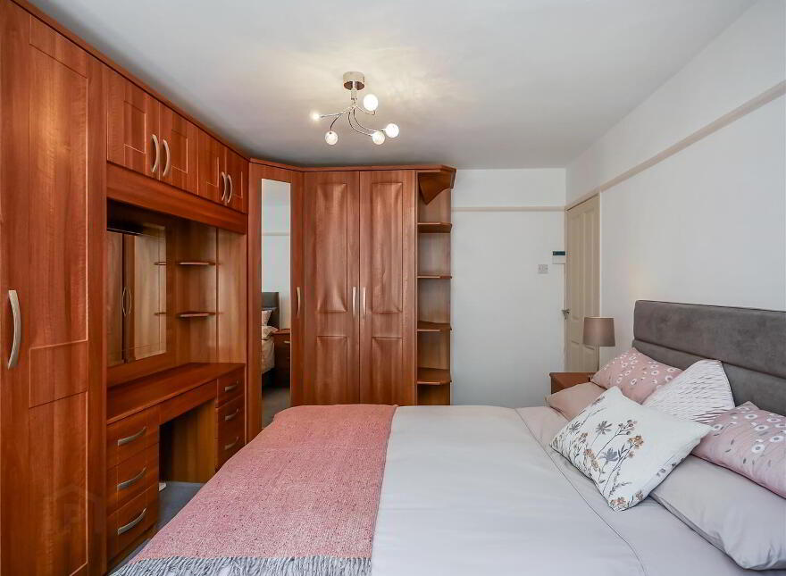 21 Willowbank Drive, Rosetta, Belfast, BT6 0LN
