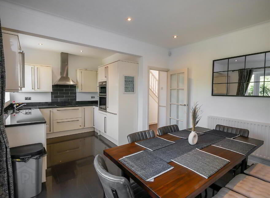 21 Willowbank Drive, Rosetta, Belfast, BT6 0LN