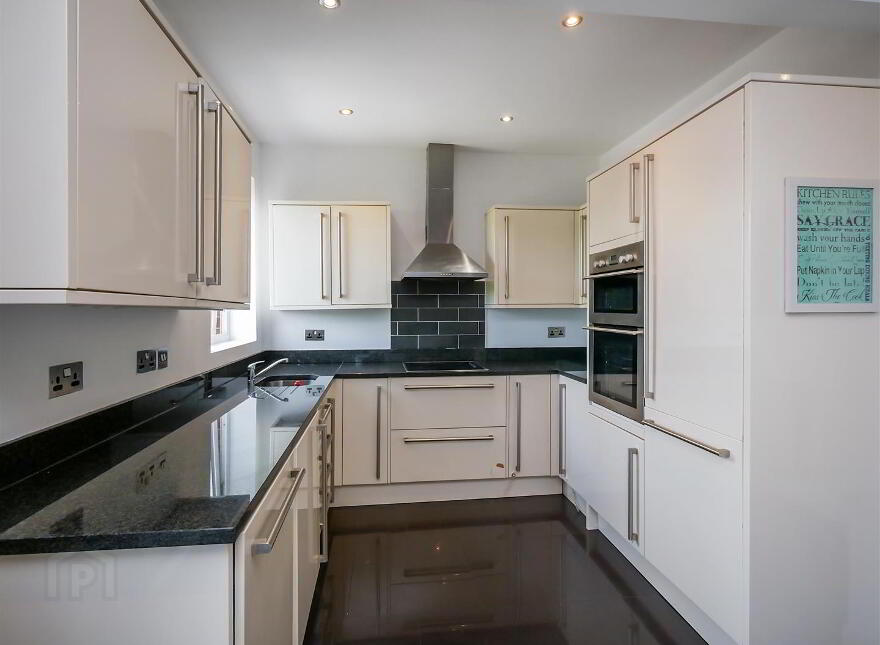 21 Willowbank Drive, Rosetta, Belfast, BT6 0LN