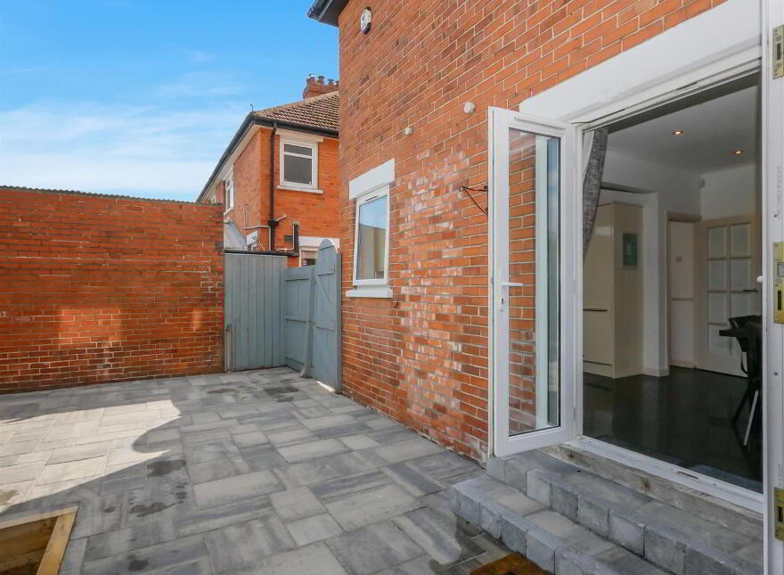 21 Willowbank Drive, Rosetta, Belfast, BT6 0LN