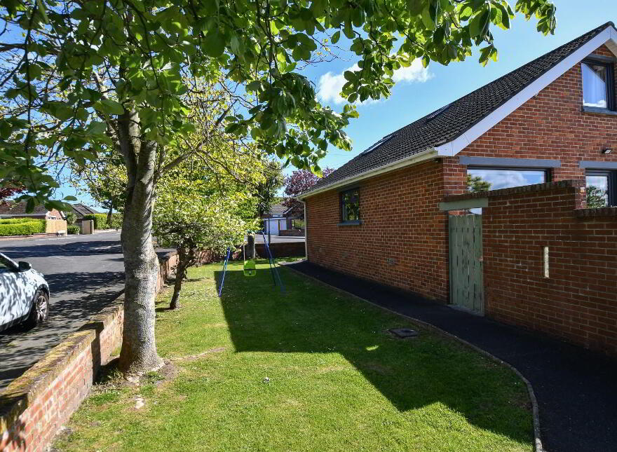 43 Bayview Road, Bangor, BT19 6AR