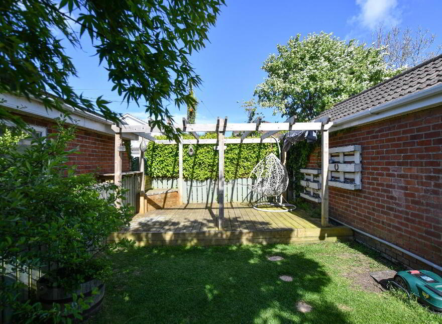 43 Bayview Road, Bangor, BT19 6AR