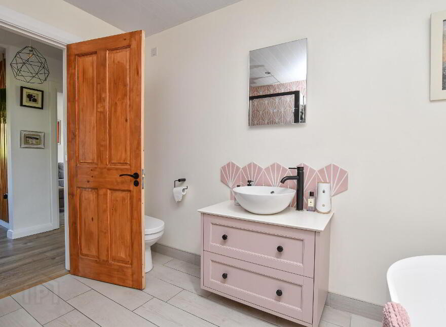 43 Bayview Road, Bangor, BT19 6AR