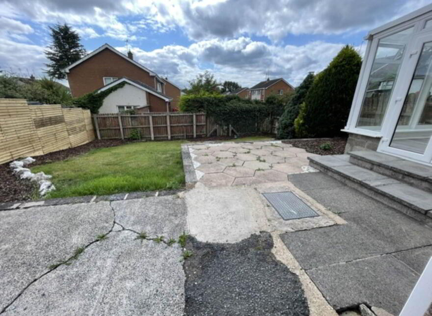 14 Meadowvale, Waringstown, Craigavon, BT66 7RA