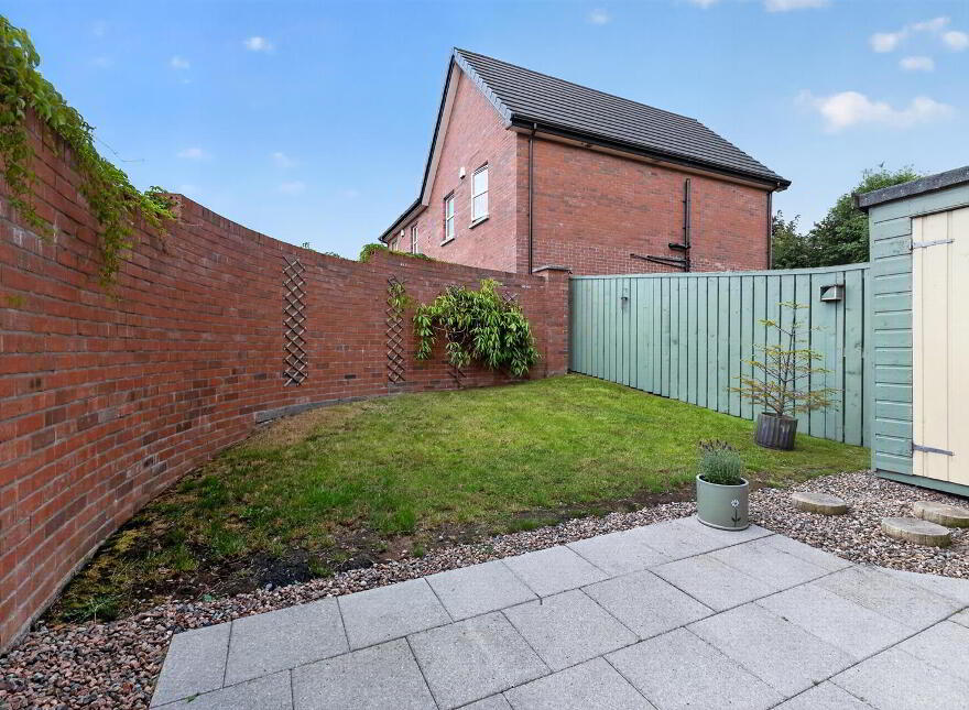 15 Meadow Crescent, Magheralave Meadows, Lisburn, BT28 3RN