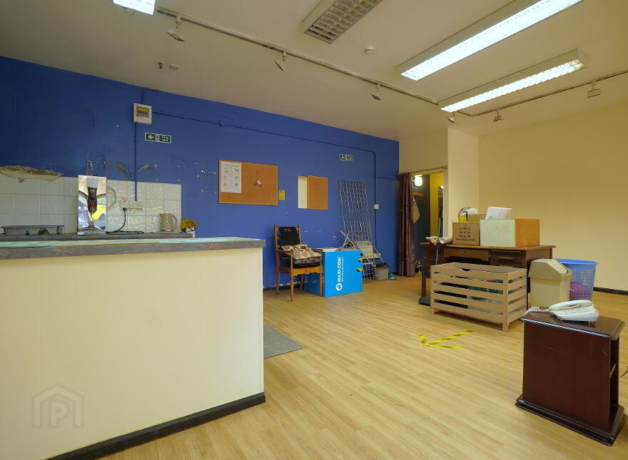 349 Newtownards Road, Belfast, BT4 1AJ