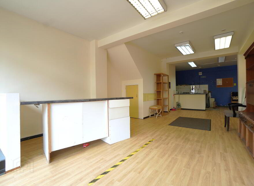 349 Newtownards Road, Belfast, BT4 1AJ