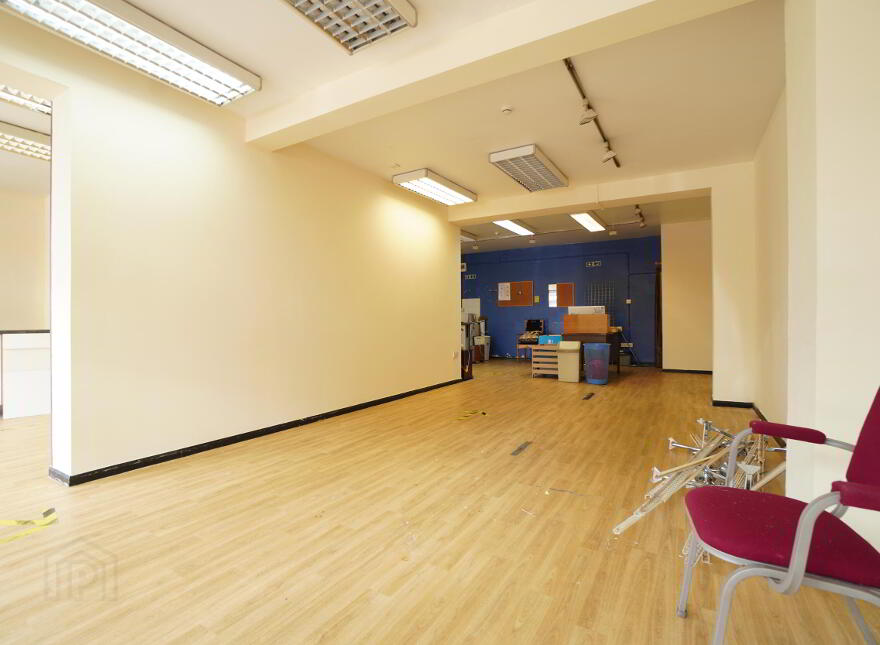 349 Newtownards Road, Belfast, BT4 1AJ
