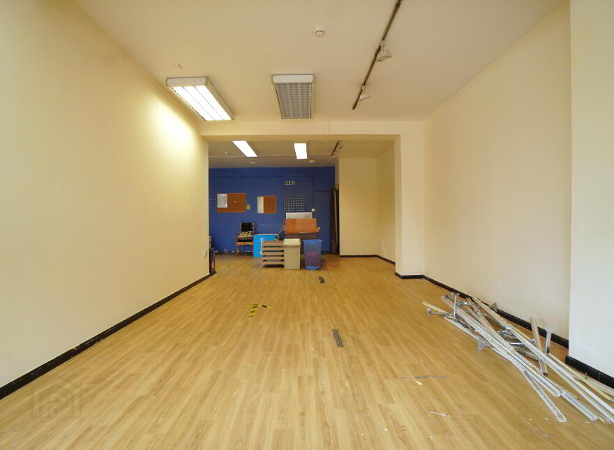 349 Newtownards Road, Belfast, BT4 1AJ