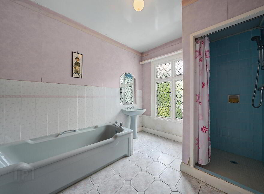 33 Hampton Park, Ormeau Road, Belfast, BT7 3JP